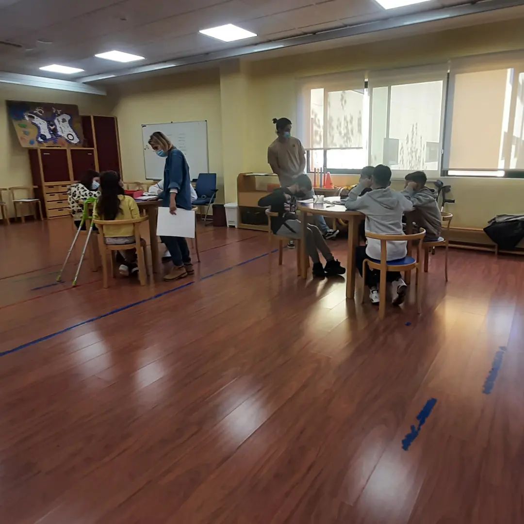 Niños y Jóvenes Arteterapia